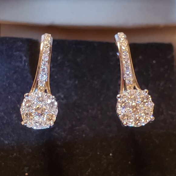 14K WHITE GOLD DIAMOND EARRINGS. - Picture 7 of 10
